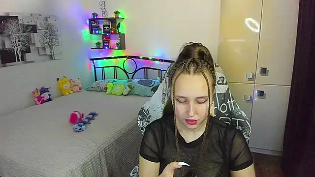 CrazyBitchInLace webcam