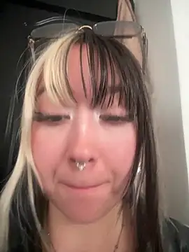 VictoriaGerard_Pink webcam