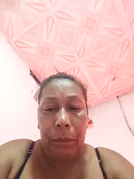 Ruby-Hot-Milf webcam