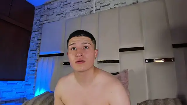 ANLLELOAndANGELA webcam