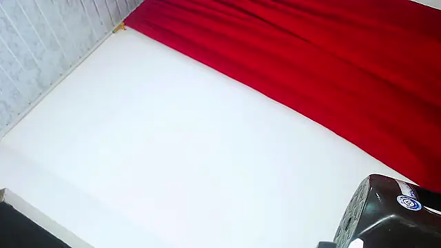 VioletGil_Party_ webcam