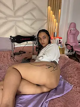 coraline_vera webcam