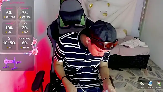 Top_and_bottom webcam