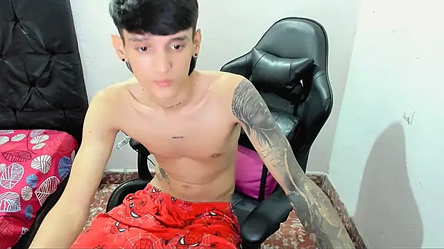 BOY-767 webcam