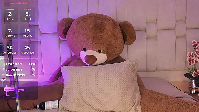 AgathaUwuDoll webcam