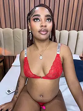 CharlothMavis webcam