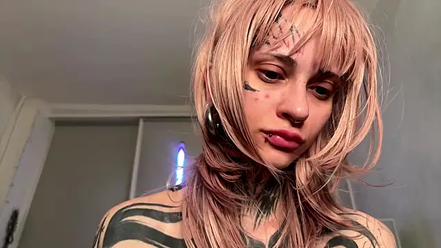 KizzieSherbert webcam