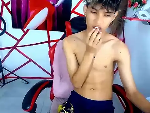 chris_evans77 webcam