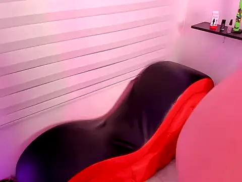 Catalina_Foxt webcam