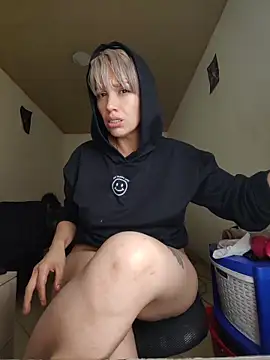 MARILYNMADELENAKOVANOVA webcam