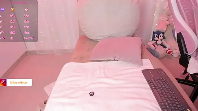 alice_winter_ - Alice_winter_'s free webcam