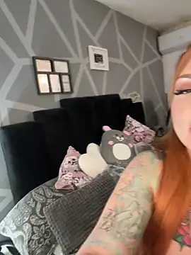 krysstal003 (Ask my age) - squat on dildo fuck +vid last tipper