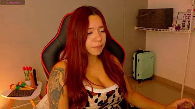 samantha_tattu - Samantha_tattu's free webcam - UK Sex Cams