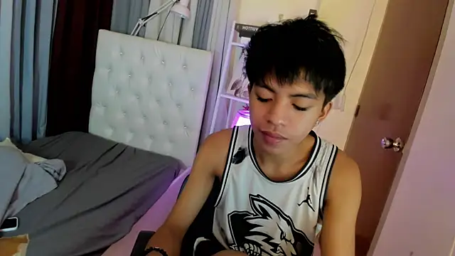 davincihugecock live sex cam