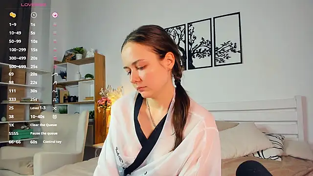 MalvinaTrafford webcam