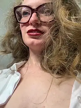 Webcam Model (Hii_Adel)  is live.Free join now!