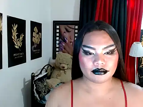 Live sex cam di TSbrianaHugeCock