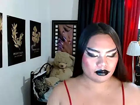 TSbrianaHugeCock webcam