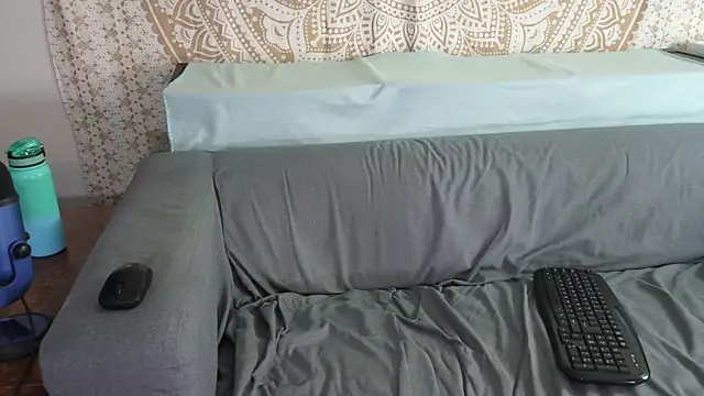 DrenchedDelicates webcam