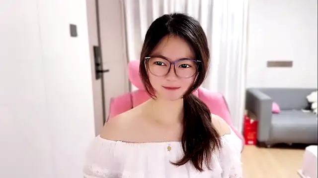 美女tiantian-vvv在线直播