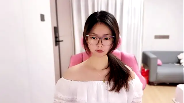 美女tiantian-vvv在线直播