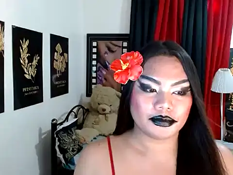 Preview TSbrianaHugeCock