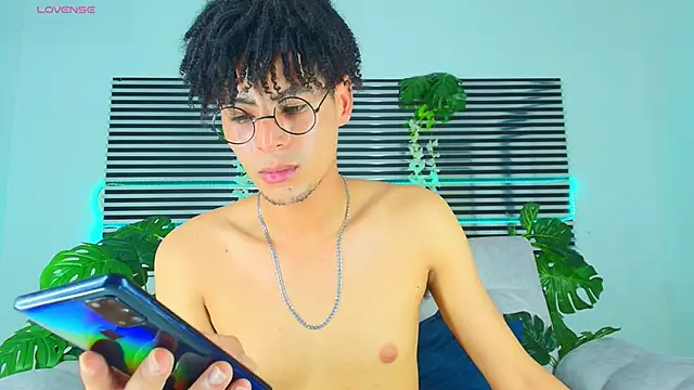 thiiagosaeenz (M young) - get off my pants