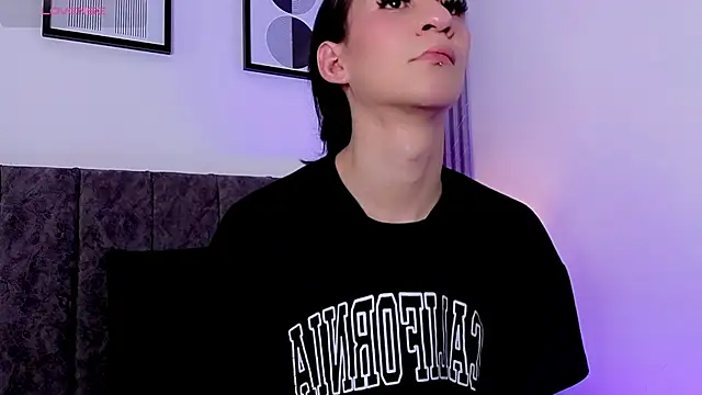 Mia_thompson_19 webcam