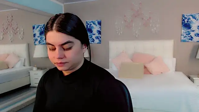 _Maddison_Ivanova_ webcam