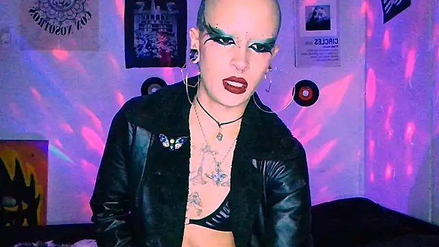 plutonbluemooon333 webcam