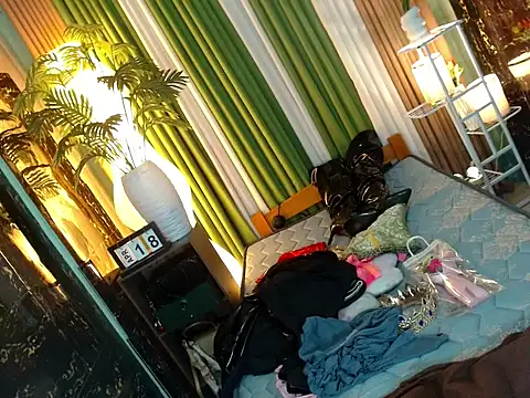 Queen_kendalx19 webcam