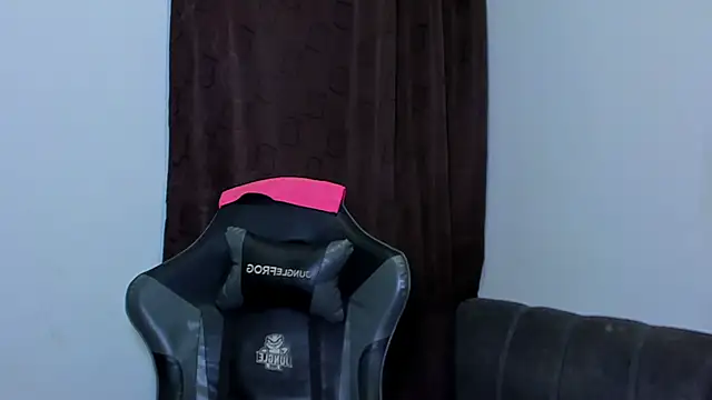 violet_and_myers webcam