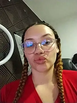 PrettySquirt-PibeV webcam