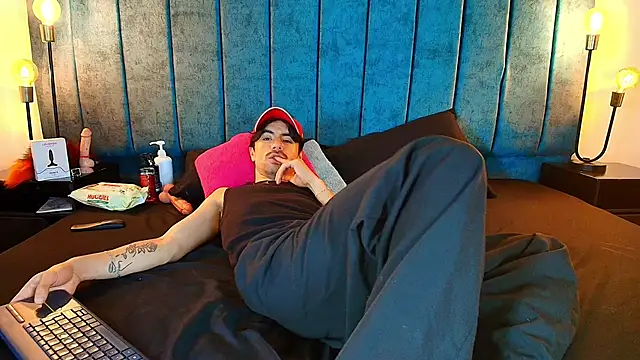 Ethan_Briggs_ webcam