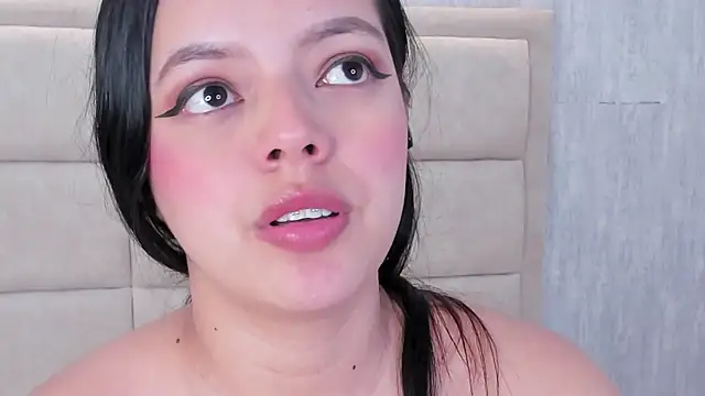 ViolettaRousee_ webcam