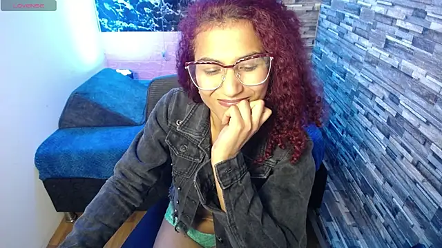 molly_bianco webcam