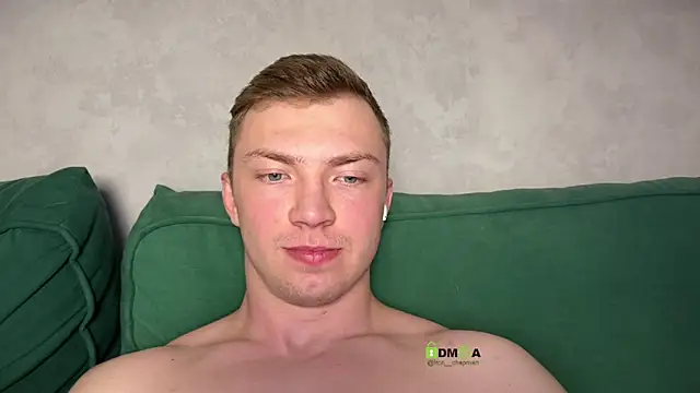 iron__chap webcam