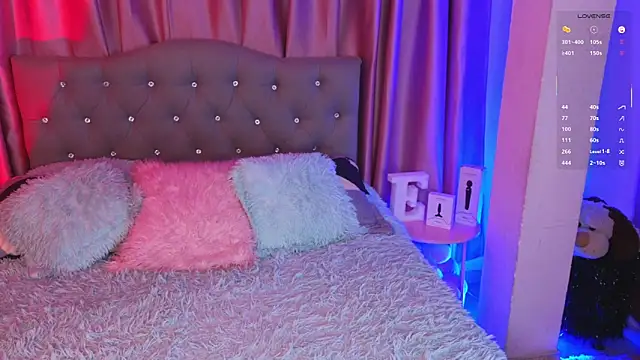 emiily_scott1 - Emiily_Scott1's free webcam - UK Sex Cams