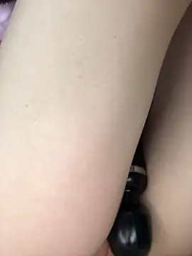 miraxs - MiraXS's free webcam - UK Sex Cams