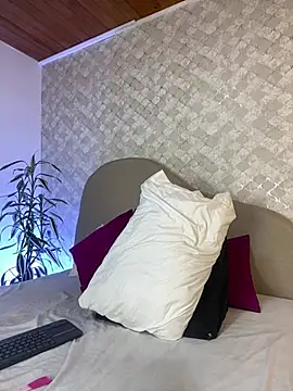 rilley_allen (F young) - show pussy