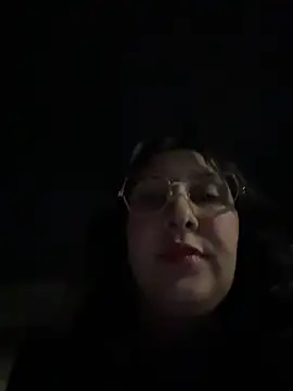 you-kitty2025 (F young) - Make me hot, I want to touch my pussy 🤫