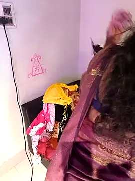 lena_mahiyaa - Lena_mahiyaa's free webcam - UK Sex Cams