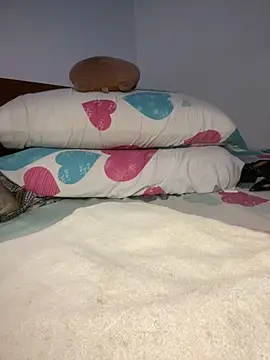 Webcam Model (_yisela_)  is live.Free join now!