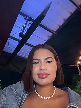 Irina_Velvett webcam