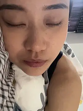 美女A-Kristen在线直播