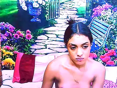 IndianPretty14u2Luv webcam