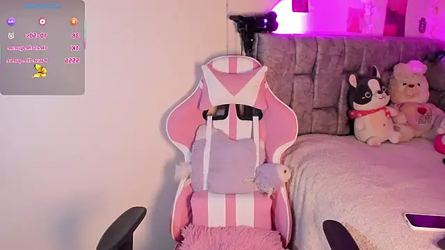 iam_emiily_ (T teen) - jerk off and naked