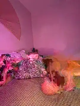 TheRealOshunQueen webcam