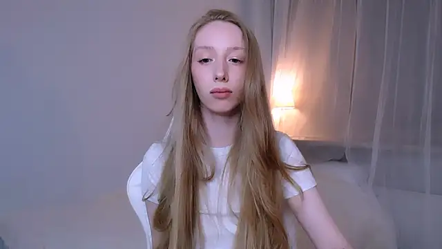 Luna_insniity webcam