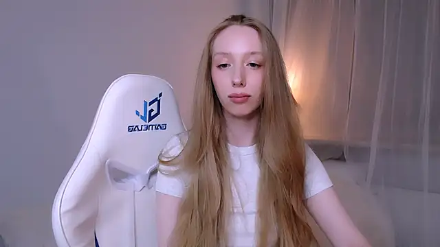 Luna_insniity webcam